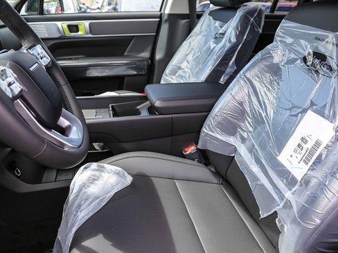 Used 2024 Hyundai Santa Fe XRT image 17