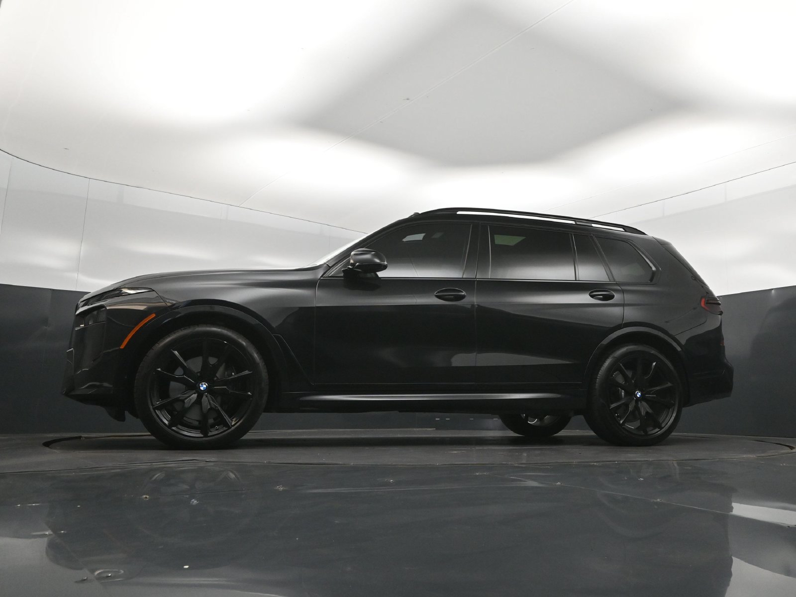 Certified 2026 BMW X7 xDrive40i w/ M Sport Package AWD/4WD image 39