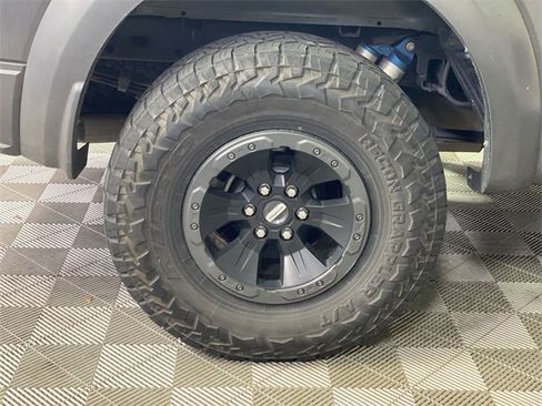Used 2018 Ford F150 Raptor w/ Equipment Group 802A Luxury image 18