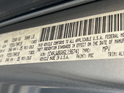 Used 2016 Jeep Wrangler Sahara w/ Connectivity Group AWD/4WD image 37