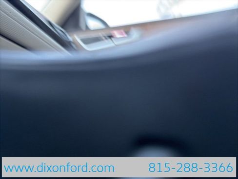 New 2026 Volkswagen Atlas SE image 10