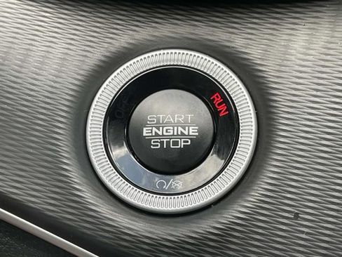 New 2025 Jeep Grand Cherokee Altitude RWD image 25