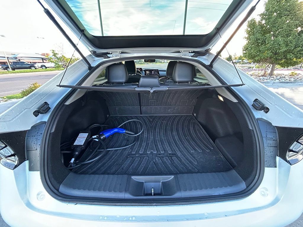 Used 2024 Toyota Prius Prime FWD image 29