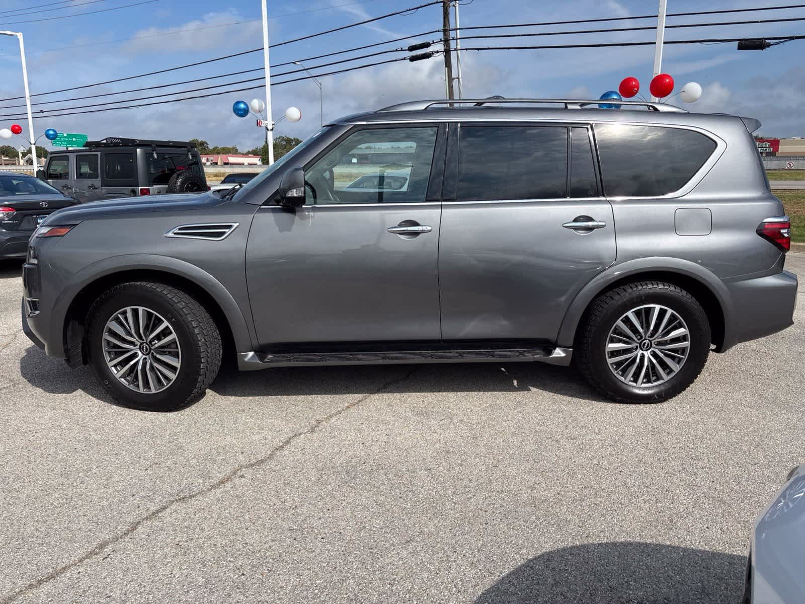 Used 2023 Nissan Armada SL w/ Captain's Chairs Package AWD/4WD image 9