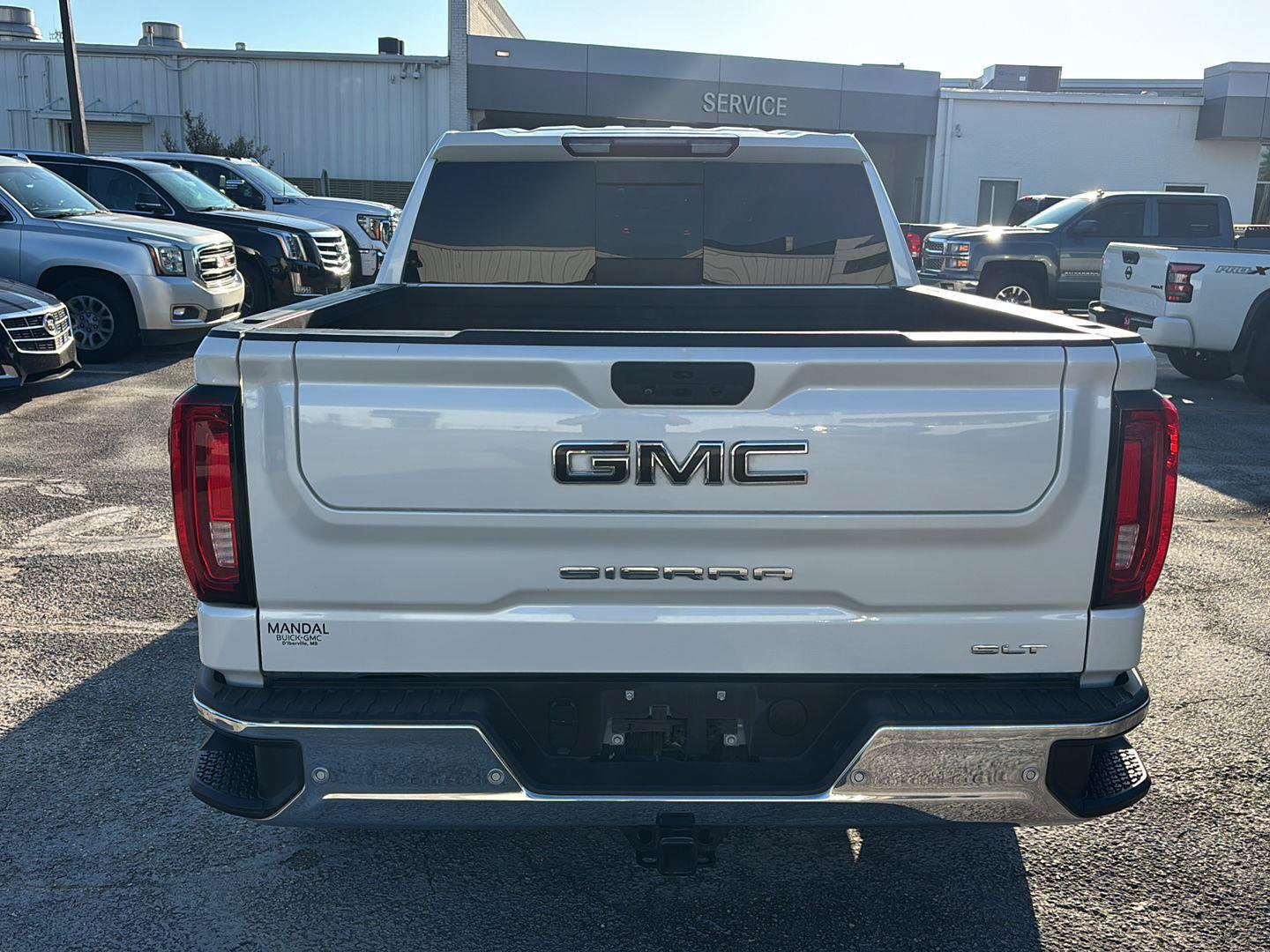 Used 2021 GMC Sierra 1500 SLT w/ SLT Premium Plus Package AWD/4WD image 6