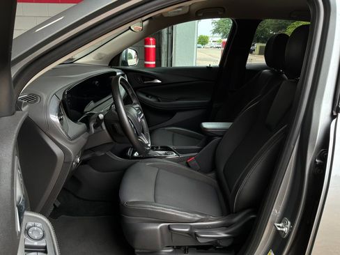 Used 2025 Buick Encore GX Preferred FWD image 10