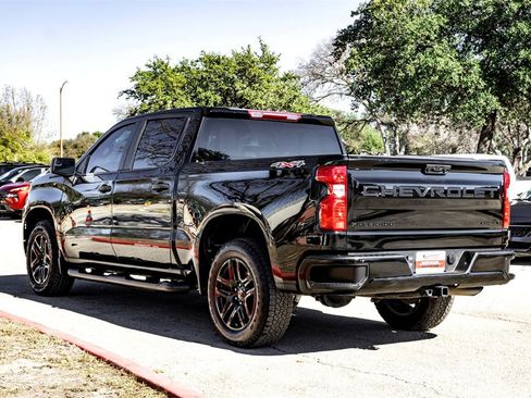 Used 2024 Chevrolet Silverado 1500 Custom w/ Turbomax Blackout Package image 7