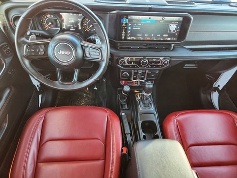 Used 2024 Jeep Wrangler Rubicon 392 image 15