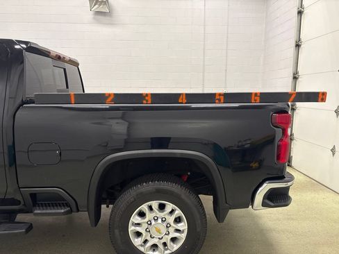 Used 2020 Chevrolet Silverado 3500 LTZ w/ LTZ Plus Package AWD/4WD image 13