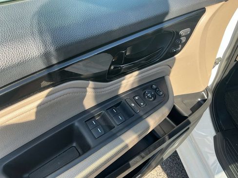 Used 2022 Honda Odyssey Elite image 16