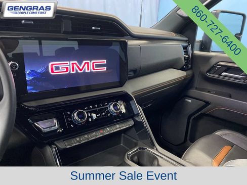 Used 2024 GMC Sierra 2500 AT4 w/ Technology Package AWD/4WD image 15