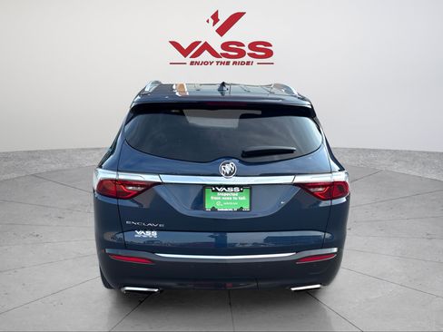 Used 2022 Buick Enclave Premium w/ Experience Buick Package FWD image 4