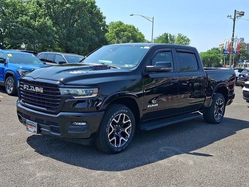 Used 2025 RAM 1500 Laramie w/ Sport Appearance Package AWD/4WD image 3