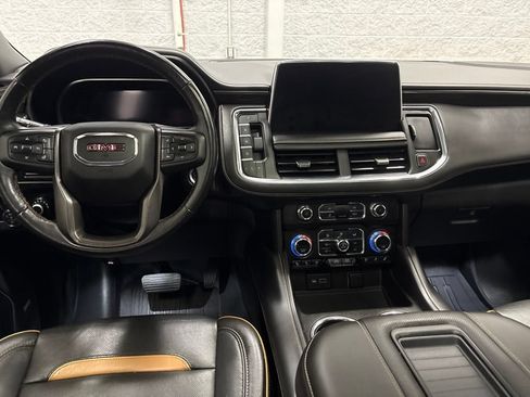 Used 2023 GMC Yukon AT4 AWD/4WD image 12