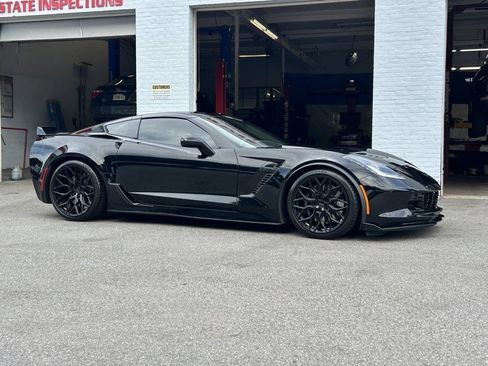 Used 2018 Chevrolet Corvette Z06 RWD image 8