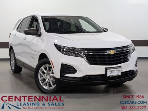 Used 2022 Chevrolet Equinox LS w/ LS Convenience Package image 1