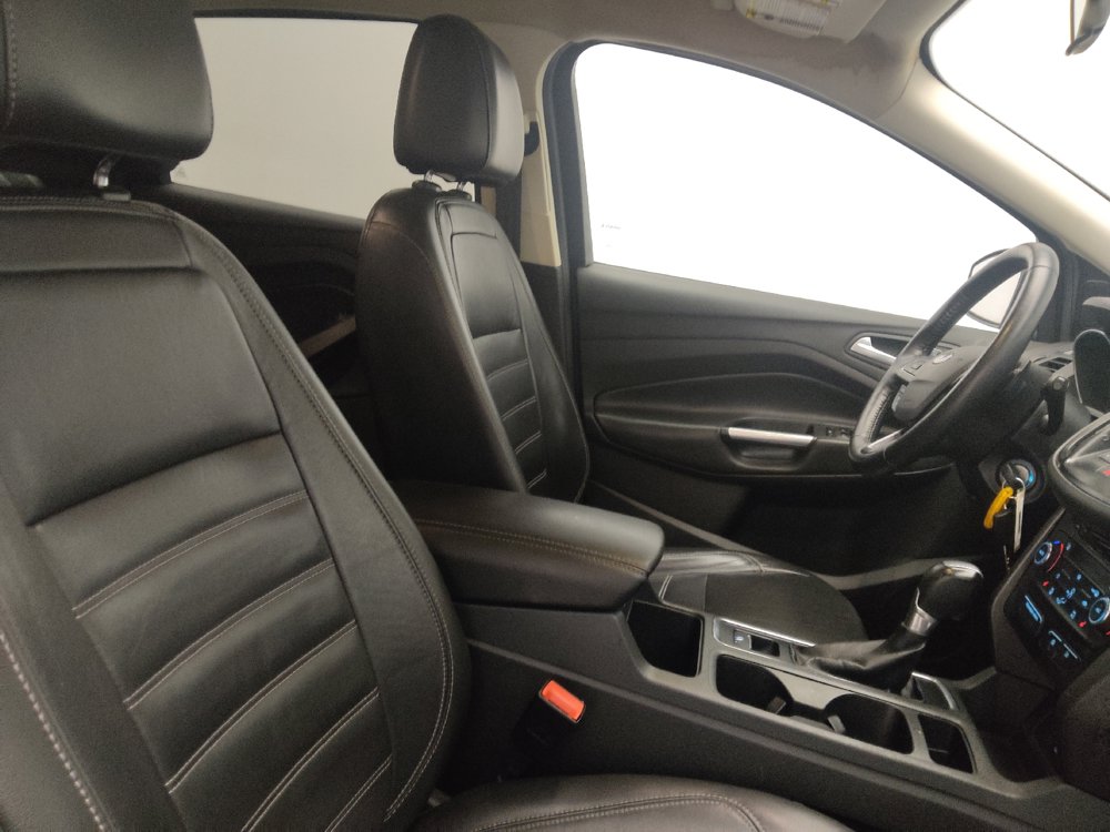Used 2017 Ford Escape SE w/ SE Leather Comfort Package AWD/4WD image 21