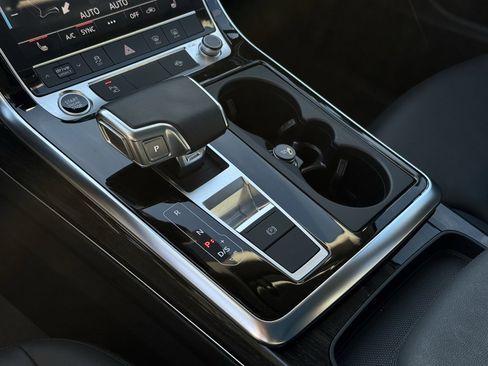 Used 2022 Audi Q7 3.0T Premium image 23