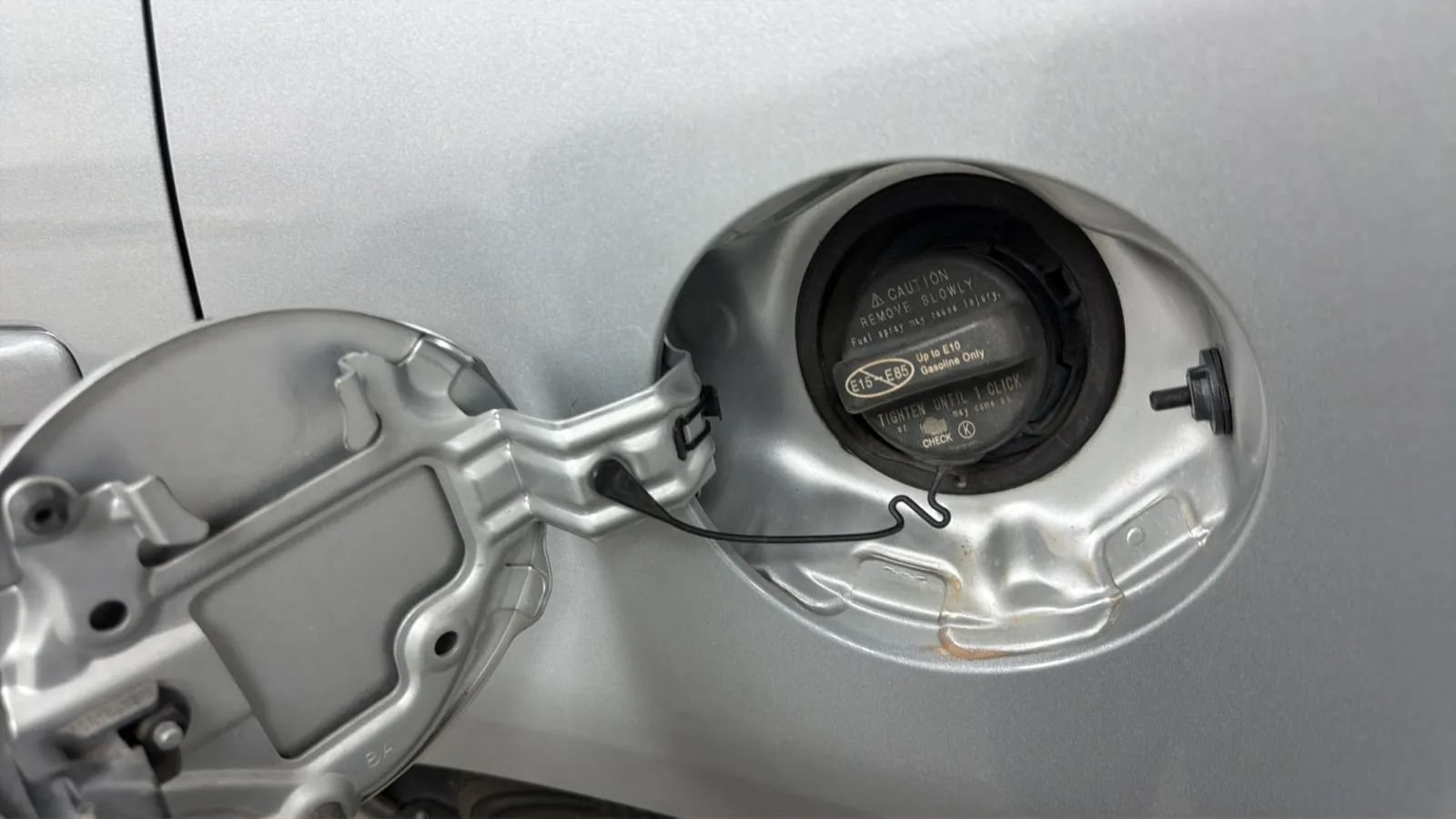 Used 2013 Lexus CT 200h w/ Premium Pkg w/Navigation FWD image 28