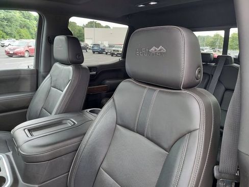 Used 2019 Chevrolet Silverado 1500 High Country AWD/4WD image 6