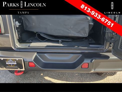 Used 2023 Jeep Wrangler Unlimited Rubicon AWD/4WD image 8
