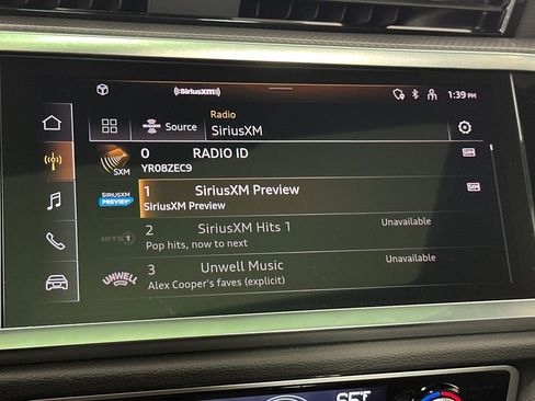 Used 2025 Audi Q3 2.0T Premium w/ Convenience Package image 17