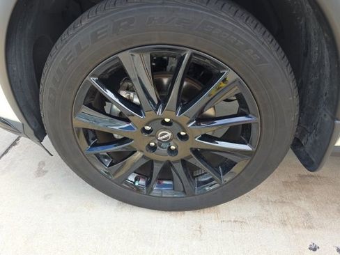 Used 2024 Nissan Murano SV w/ SV Midnight Edition Package image 10