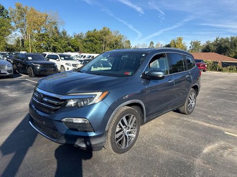 Used 2016 Honda Pilot Elite image 3