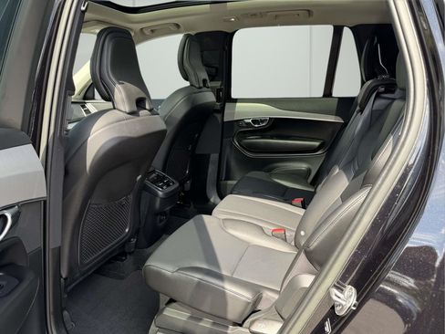 Used 2023 Volvo XC90 B5 Core w/ Climate Package AWD/4WD image 14