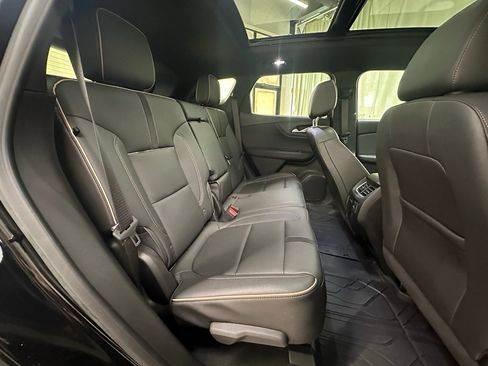 Used 2024 Chevrolet Blazer Premier w/ LPO, Floor Liner Package AWD/4WD image 19
