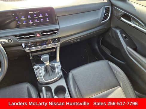 Used 2025 Kia Seltos EX w/ EX Sunroof Package image 16