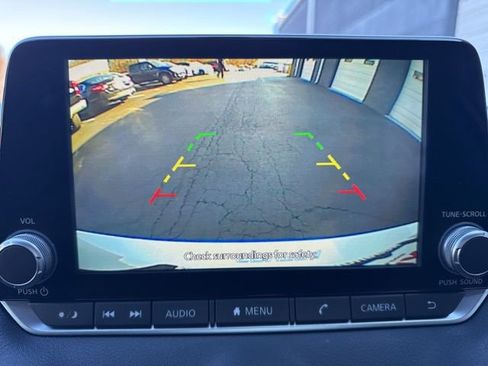 Used 2022 Nissan Sentra SR w/ Electronics Package image 23