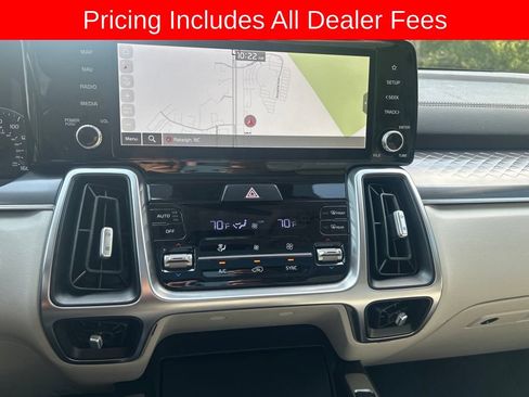 Certified 2023 Kia Sorento S w/ Panoramic Sunroof Package FWD image 8