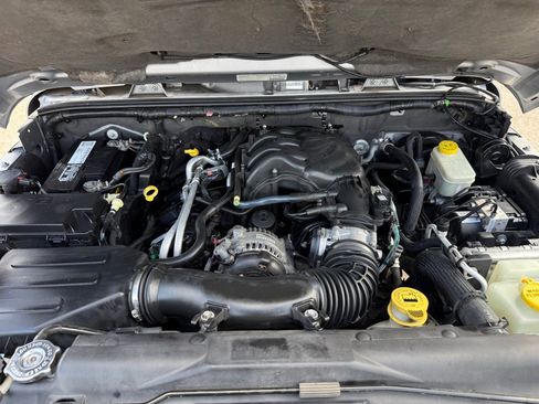 Used 2013 Jeep Wrangler Sahara w/ Connectivity Group AWD/4WD image 29