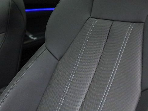 Certified 2025 Audi Q5 Premium Plus w/ Premium Plus image 23