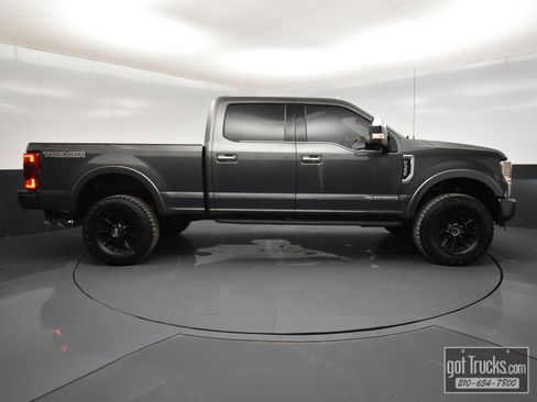Used 2020 Ford F350 Platinum w/ Tremor Off-Road Package image 52