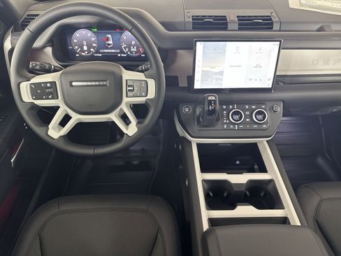 New 2025 Land Rover Defender 130 S image 11