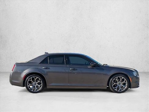 Used 2015 Chrysler 300 S image 4