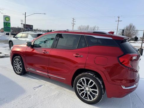 Used 2024 GMC Terrain Denali w/ Denali Premium Package image 3