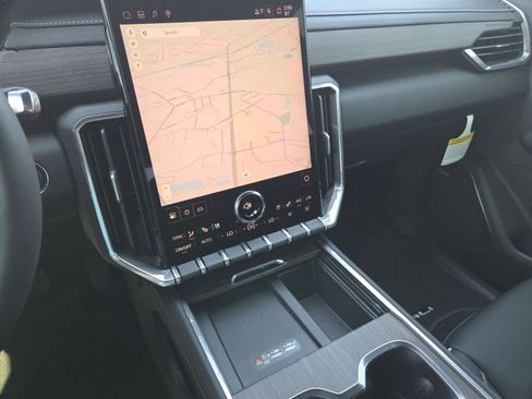 New 2026 GMC Acadia Denali w/ Super Cruise Package image 32