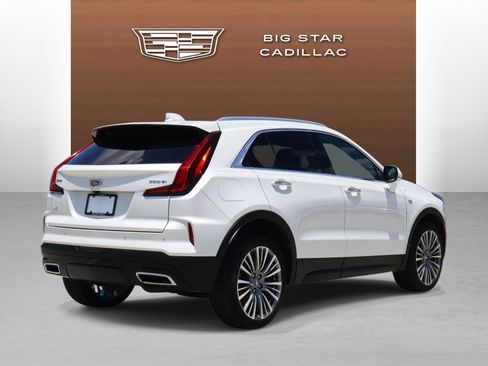 Used 2024 Cadillac XT4 Premium Luxury AWD/4WD image 5