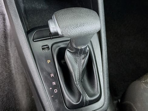 Used 2019 Kia Rio S image 19