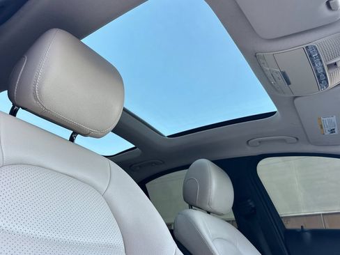 Used 2020 Mercedes-Benz C 300 Sedan image 16