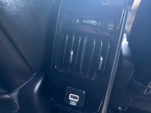 Used 2025 Jeep Compass Limited AWD/4WD image 22
