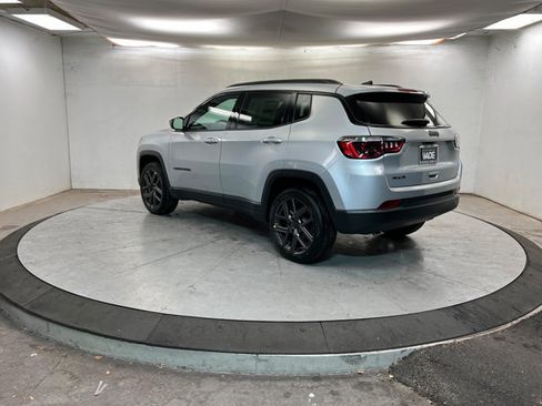 New 2026 Jeep Compass Latitude AWD/4WD image 3