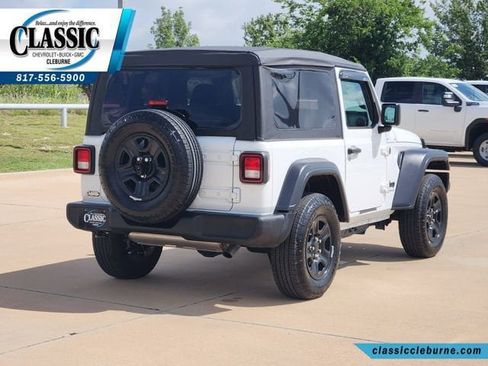 Used 2025 Jeep Wrangler Sport AWD/4WD image 8