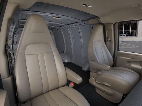 New 2025 GMC Savana 2500 image 16