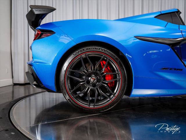 Used 2025 Chevrolet Corvette Z06 w/ Z07 Performance Package RWD image 29