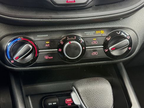Used 2021 Kia Soul S FWD image 23