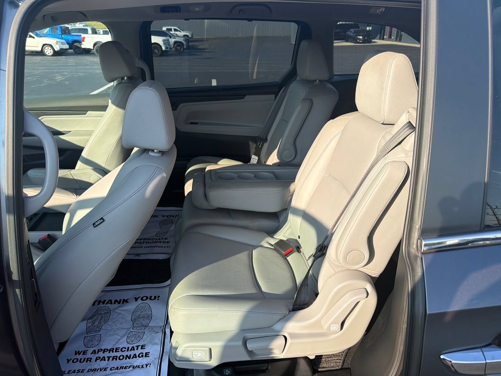 Used 2023 Honda Odyssey EX-L image 13
